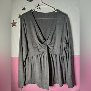 PLUS SIZE - Cute v-neck shirt